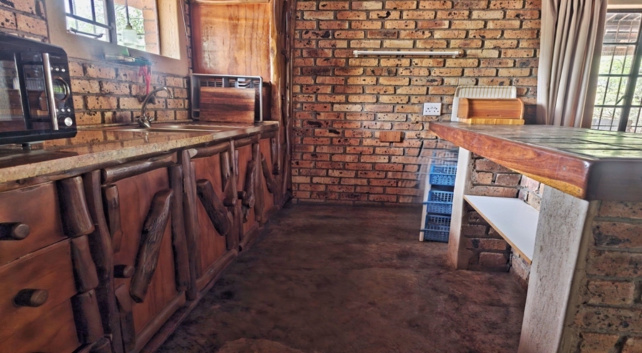 2 Bedroom Property for Sale in Marloth Park Mpumalanga