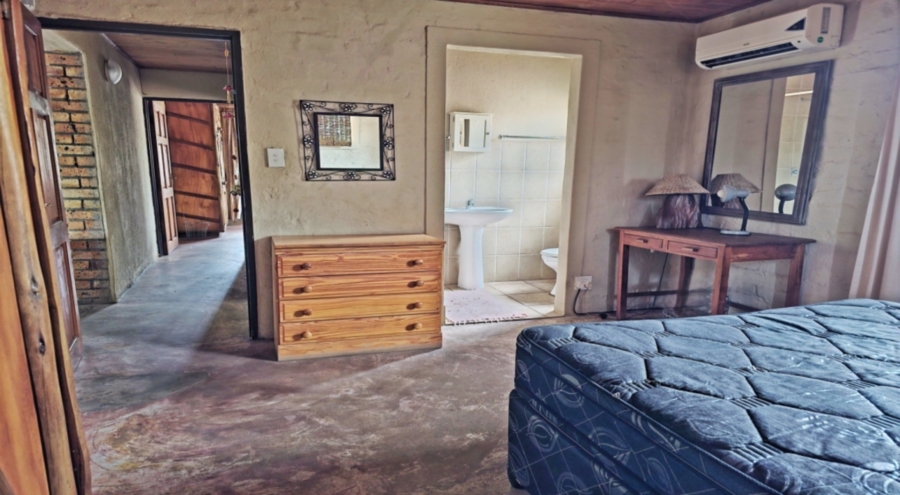 2 Bedroom Property for Sale in Marloth Park Mpumalanga