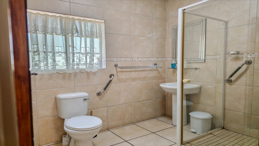 4 Bedroom Property for Sale in Marloth Park Mpumalanga