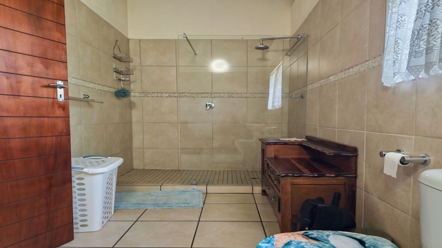 4 Bedroom Property for Sale in Marloth Park Mpumalanga