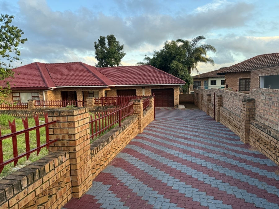 4 Bedroom Property for Sale in White River Ext 49 Mpumalanga