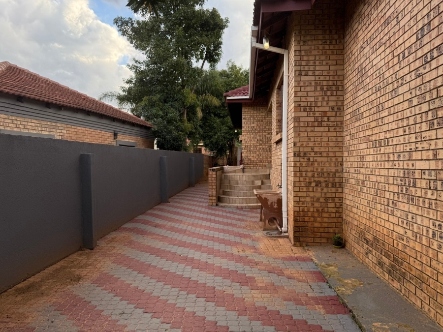 4 Bedroom Property for Sale in White River Ext 49 Mpumalanga