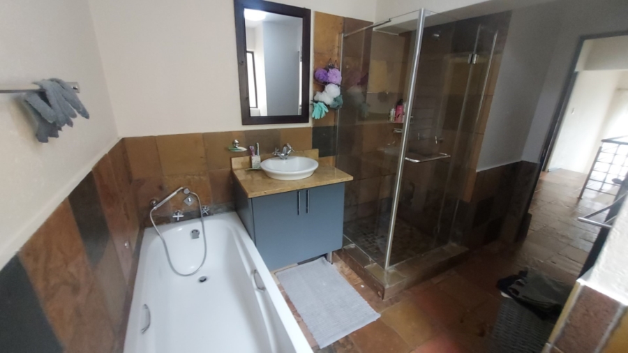 3 Bedroom Property for Sale in Nelspruit Ext 11 Mpumalanga