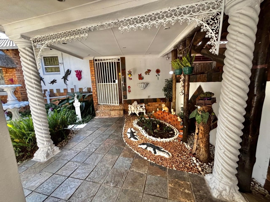 3 Bedroom Property for Sale in Noordrand Mpumalanga