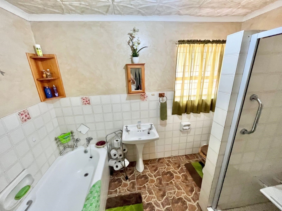 3 Bedroom Property for Sale in Noordrand Mpumalanga