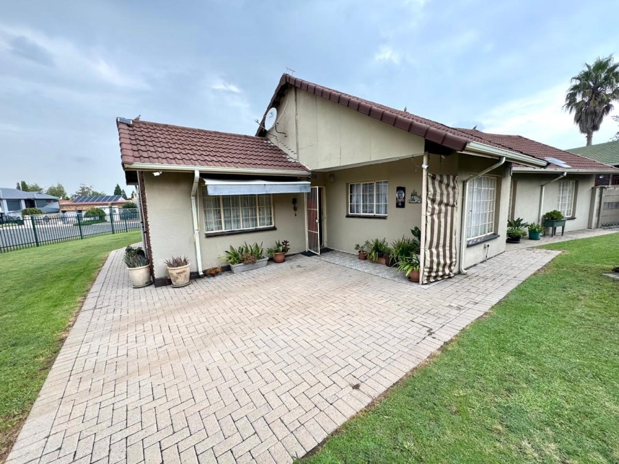 3 Bedroom Property for Sale in Secunda Mpumalanga