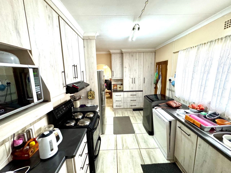 3 Bedroom Property for Sale in Secunda Mpumalanga