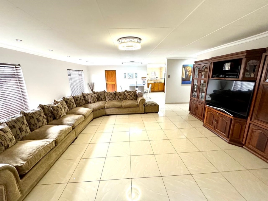 4 Bedroom Property for Sale in Secunda Mpumalanga