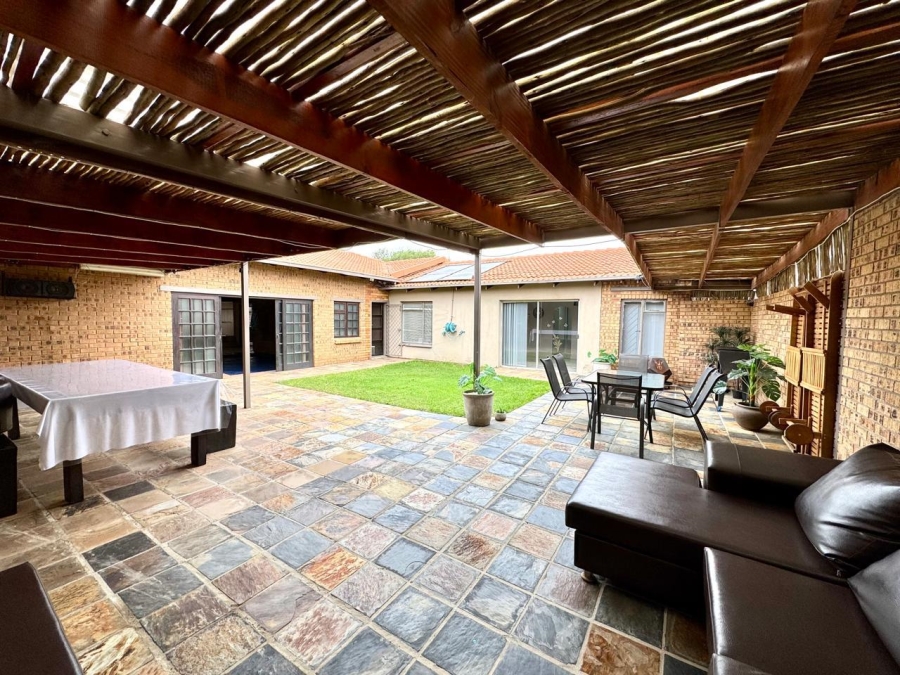 4 Bedroom Property for Sale in Secunda Mpumalanga