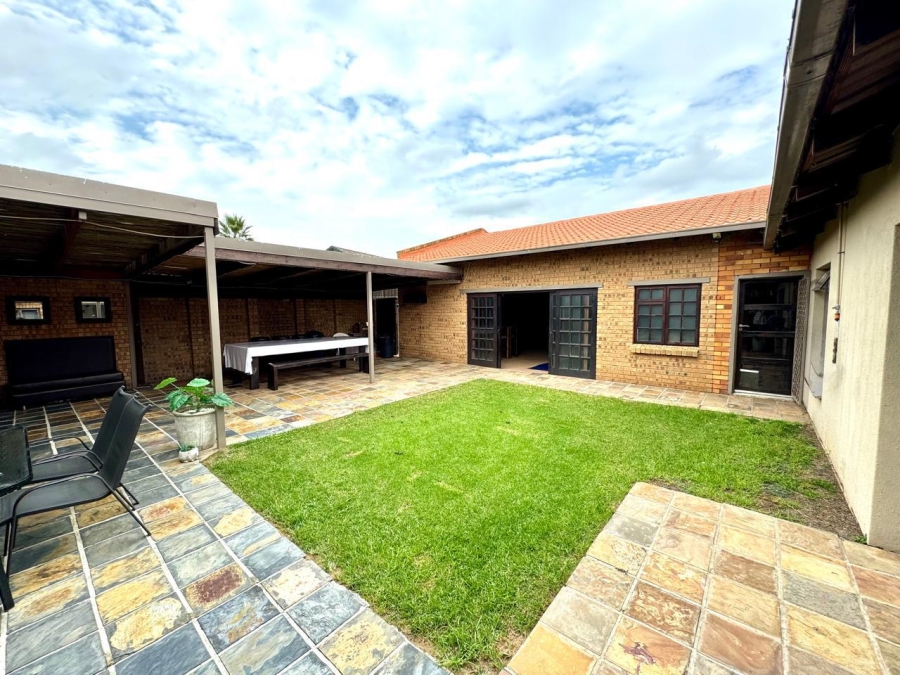 4 Bedroom Property for Sale in Secunda Mpumalanga