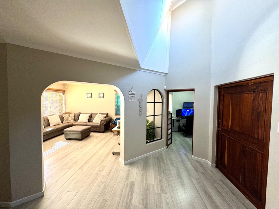 4 Bedroom Property for Sale in Suidheuwel Mpumalanga