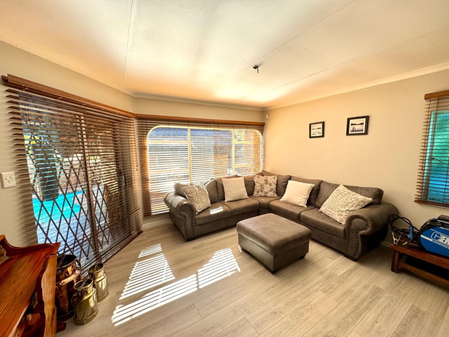 4 Bedroom Property for Sale in Suidheuwel Mpumalanga