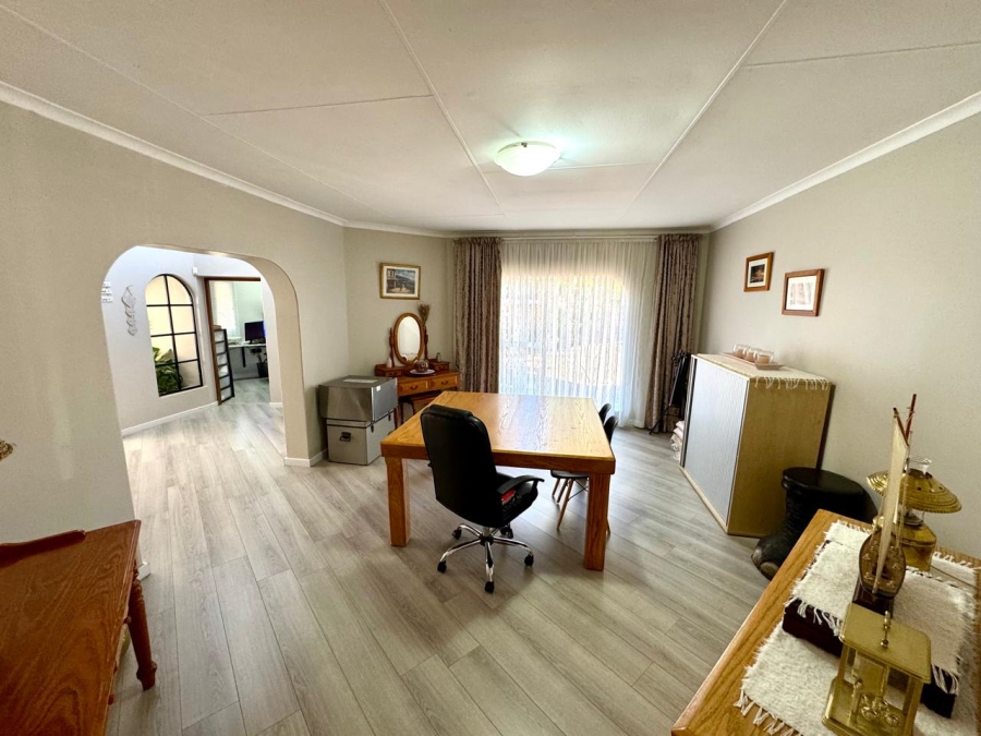 4 Bedroom Property for Sale in Suidheuwel Mpumalanga