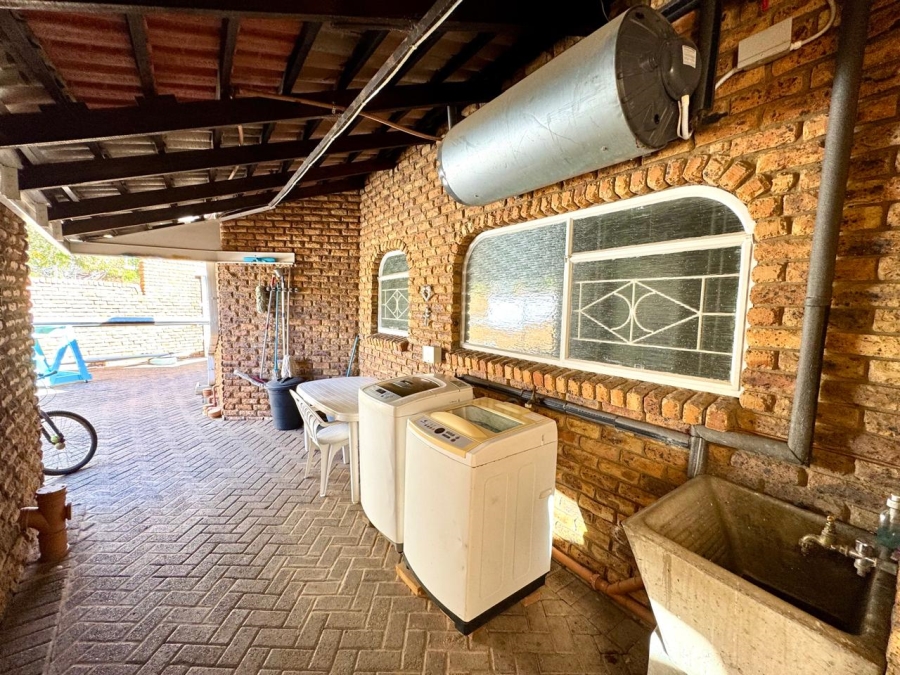4 Bedroom Property for Sale in Suidheuwel Mpumalanga