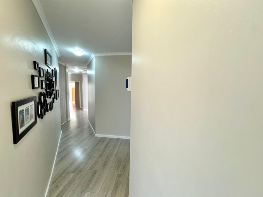 4 Bedroom Property for Sale in Suidheuwel Mpumalanga