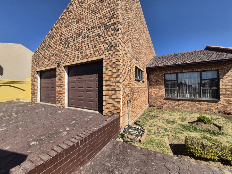 4 Bedroom Property for Sale in Kinross Mpumalanga