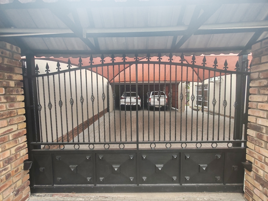 3 Bedroom Property for Sale in Secunda Mpumalanga