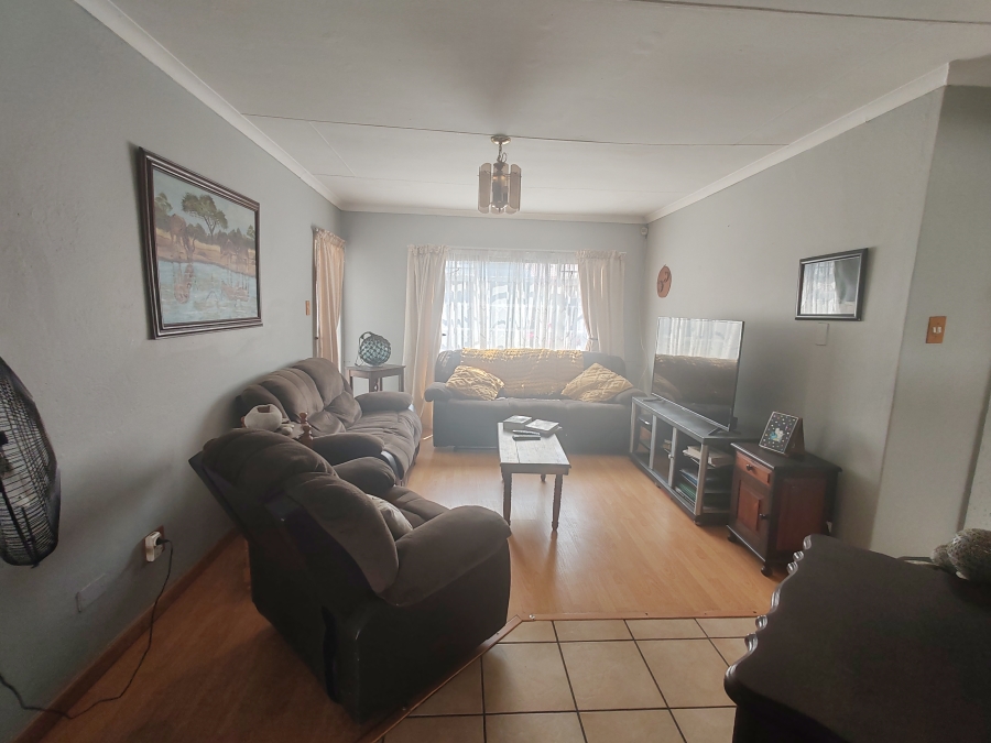 2 Bedroom Property for Sale in Secunda Mpumalanga