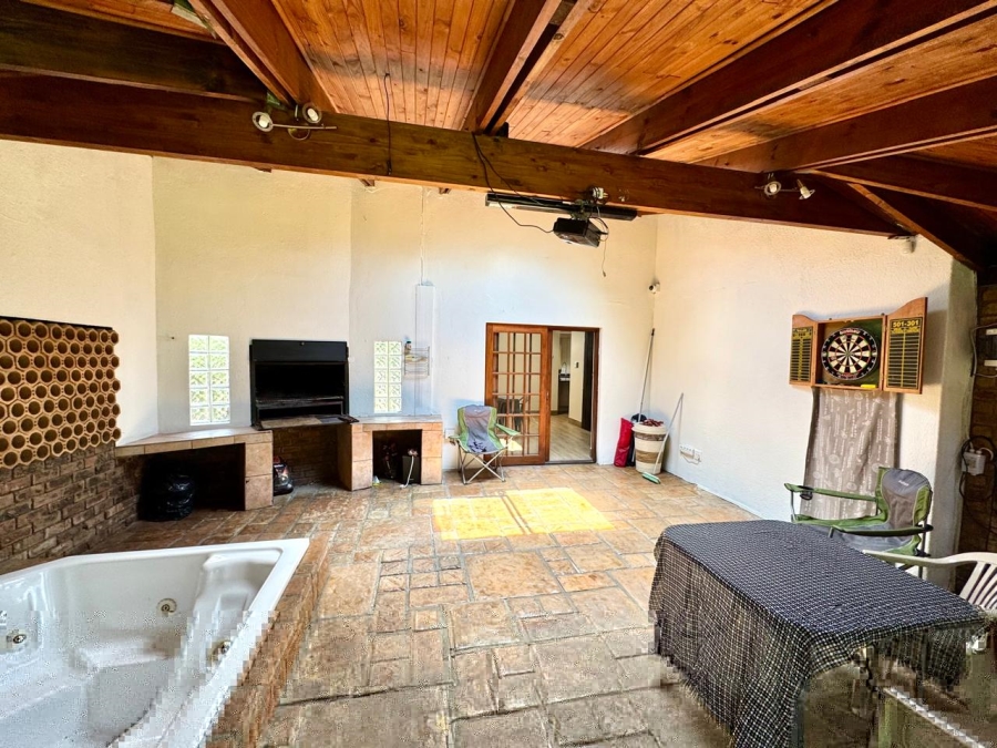 4 Bedroom Property for Sale in Secunda Mpumalanga