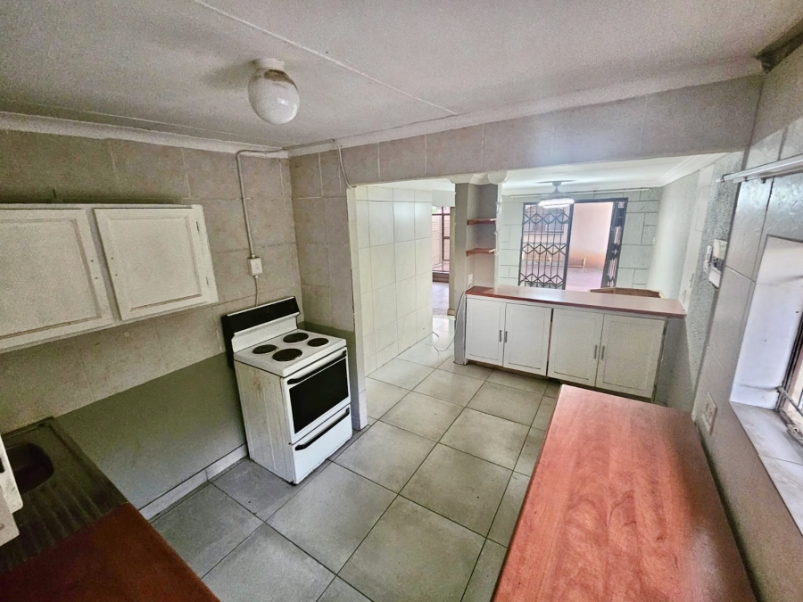 8 Bedroom Property for Sale in Cosmosrand Mpumalanga