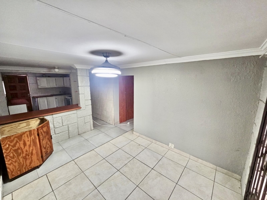 8 Bedroom Property for Sale in Cosmosrand Mpumalanga