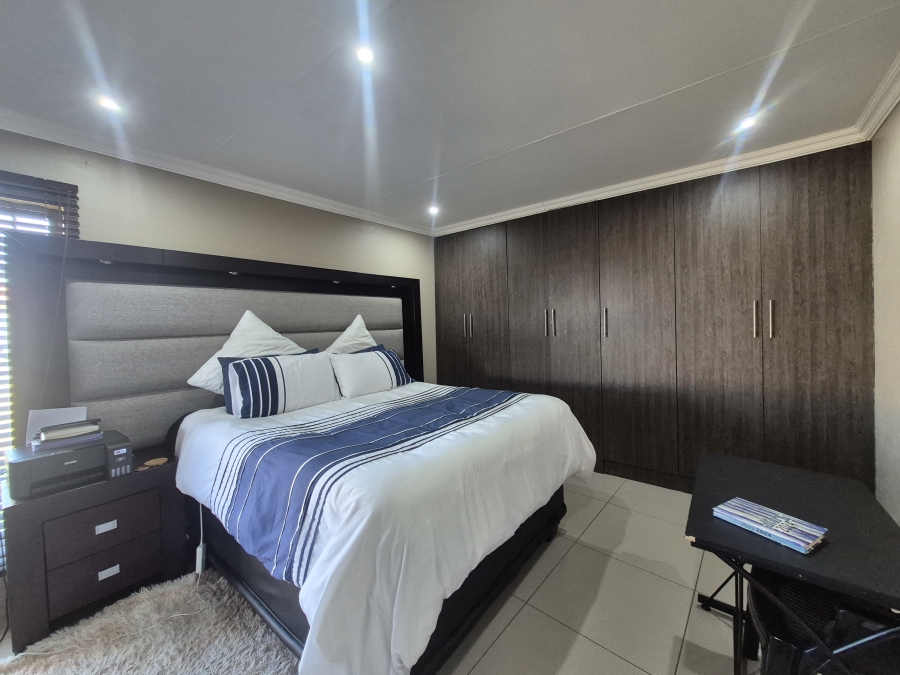 3 Bedroom Property for Sale in Noordrand Mpumalanga