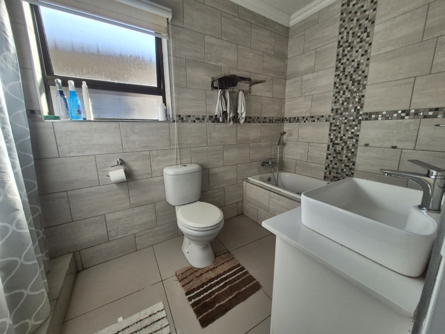 3 Bedroom Property for Sale in Noordrand Mpumalanga