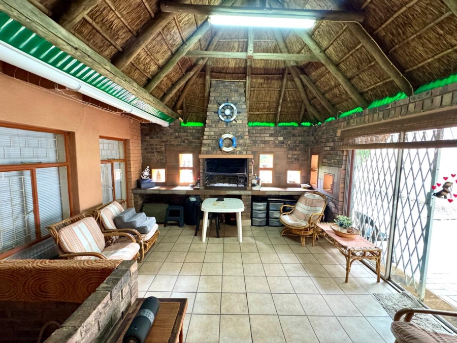 4 Bedroom Property for Sale in Kruinpark Mpumalanga