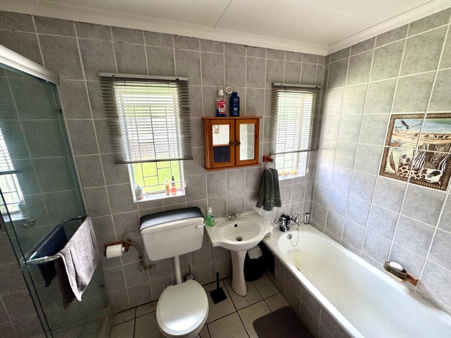 4 Bedroom Property for Sale in Kruinpark Mpumalanga