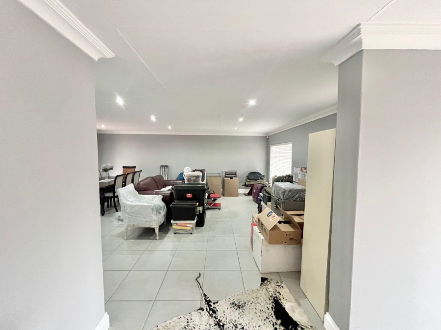 6 Bedroom Property for Sale in Kruinpark Mpumalanga