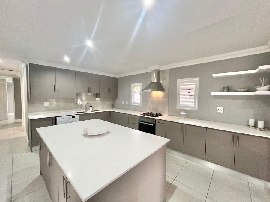 6 Bedroom Property for Sale in Kruinpark Mpumalanga