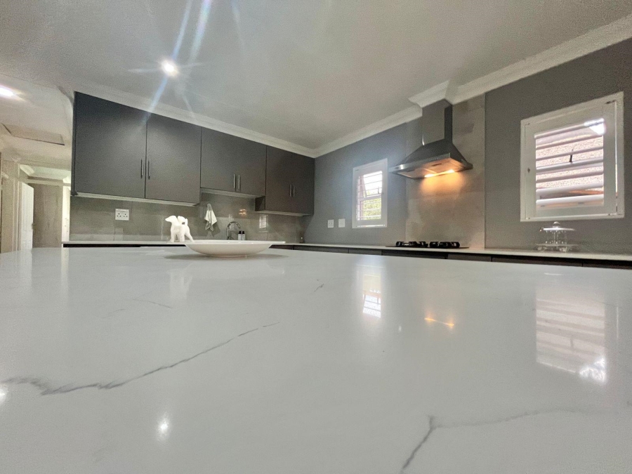 6 Bedroom Property for Sale in Kruinpark Mpumalanga