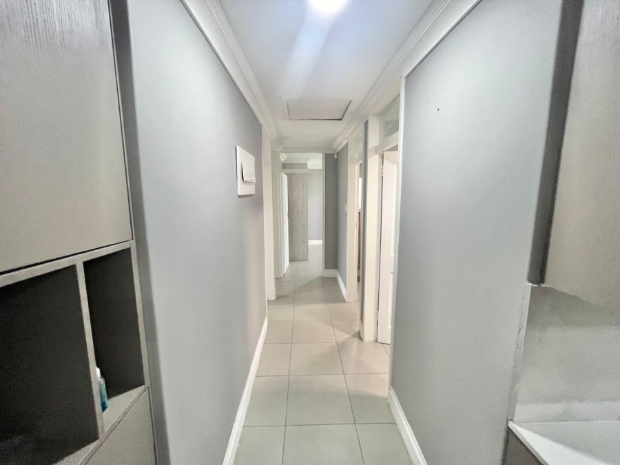 6 Bedroom Property for Sale in Kruinpark Mpumalanga