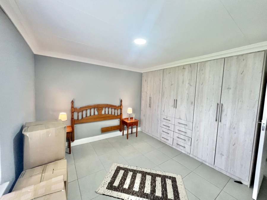 6 Bedroom Property for Sale in Kruinpark Mpumalanga