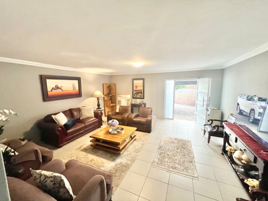 6 Bedroom Property for Sale in Kruinpark Mpumalanga