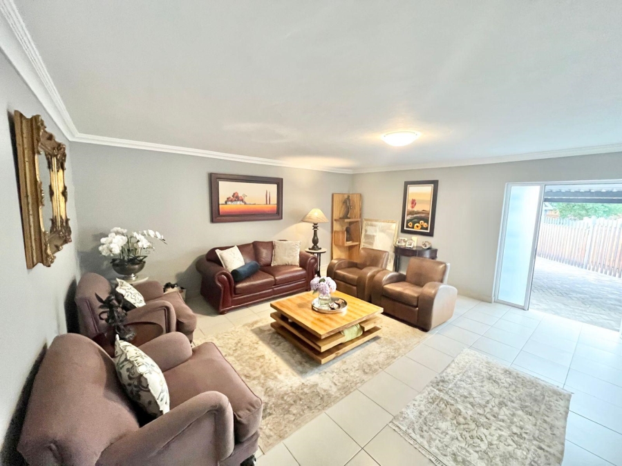 6 Bedroom Property for Sale in Kruinpark Mpumalanga