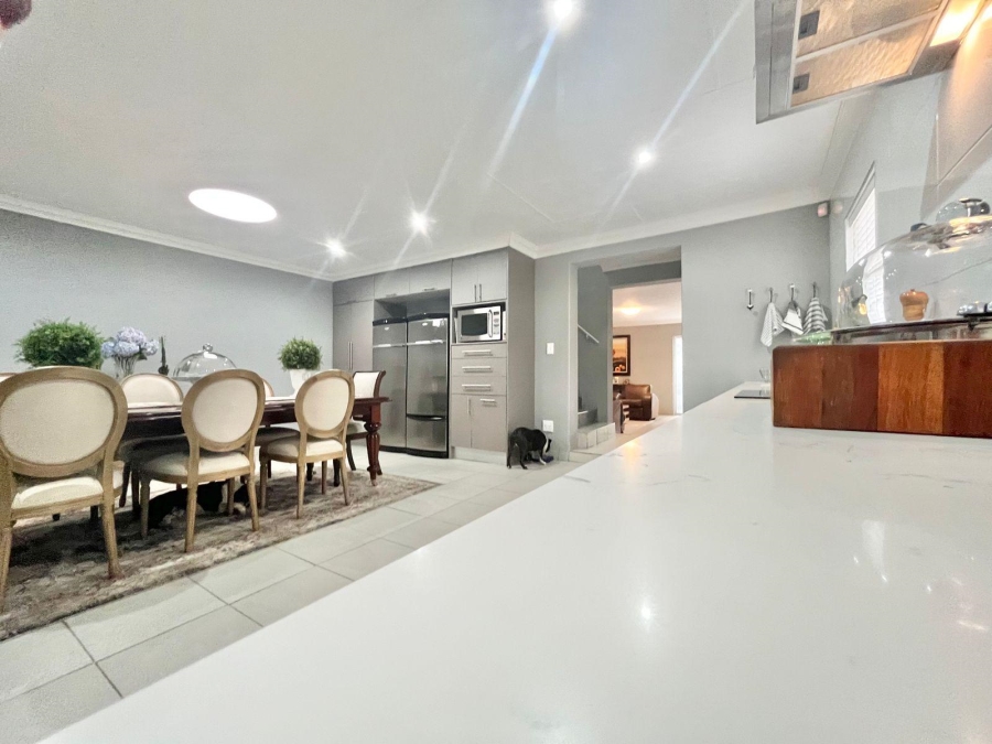 6 Bedroom Property for Sale in Kruinpark Mpumalanga