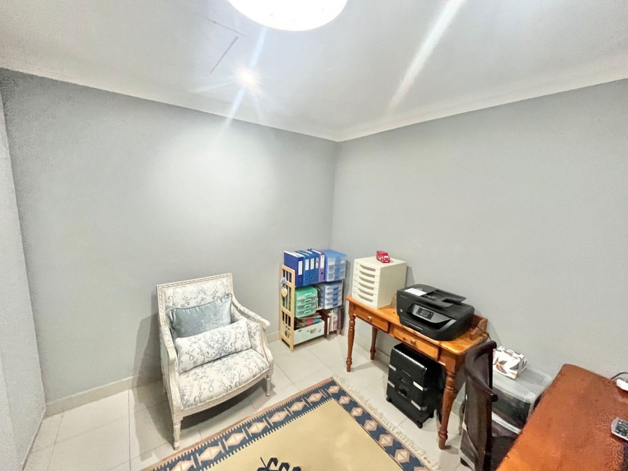 6 Bedroom Property for Sale in Kruinpark Mpumalanga