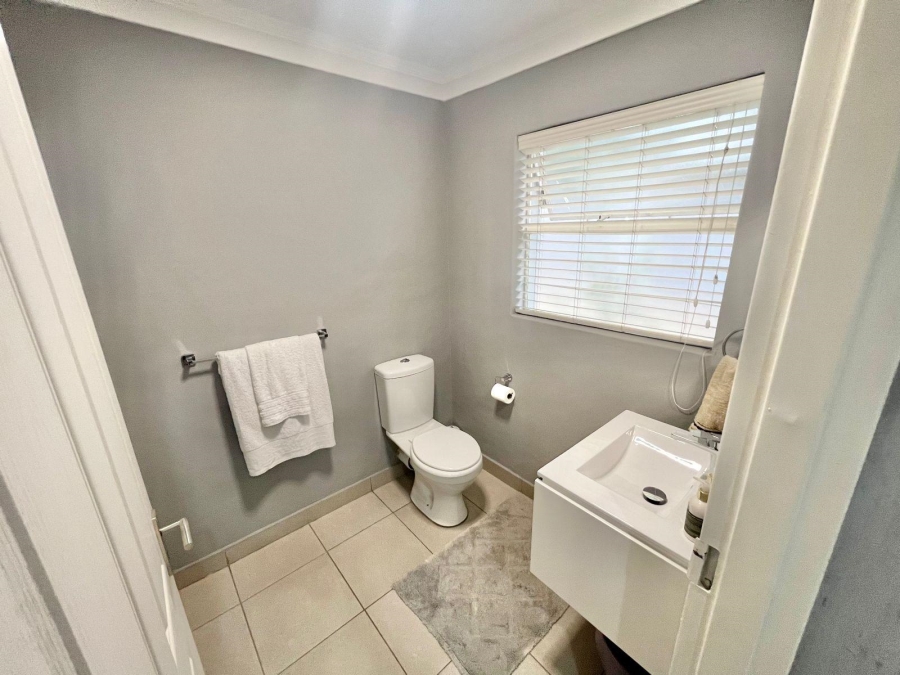 6 Bedroom Property for Sale in Kruinpark Mpumalanga