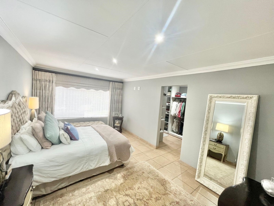 6 Bedroom Property for Sale in Kruinpark Mpumalanga
