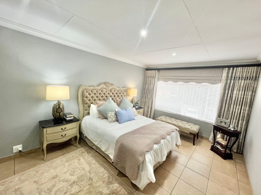 6 Bedroom Property for Sale in Kruinpark Mpumalanga