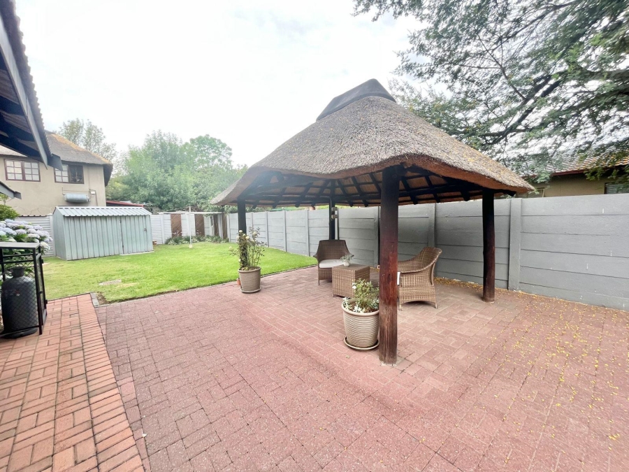 6 Bedroom Property for Sale in Kruinpark Mpumalanga