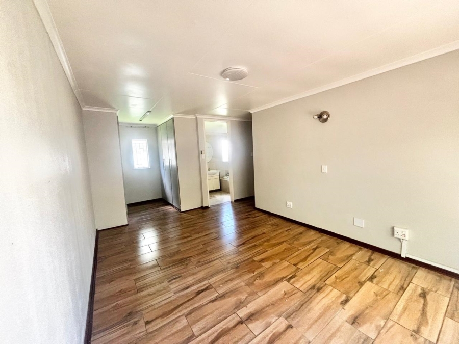 4 Bedroom Property for Sale in Suidheuwel Mpumalanga