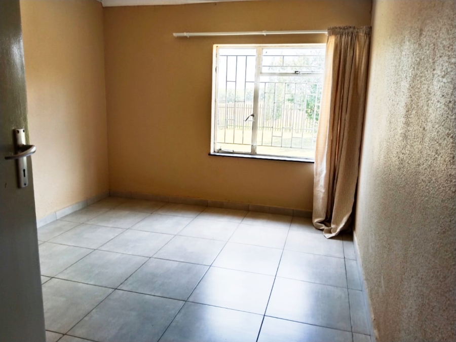 5 Bedroom Property for Sale in Sunset Park Mpumalanga