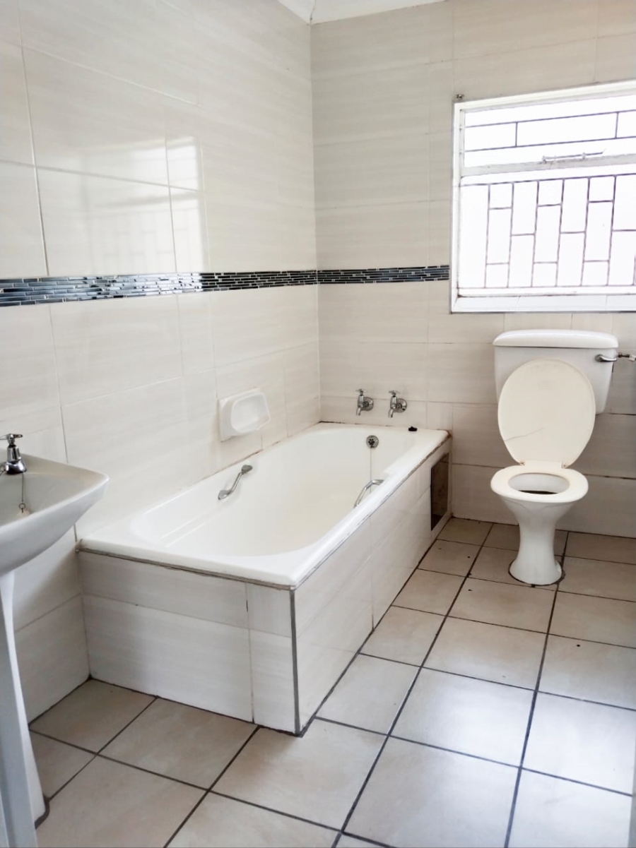 5 Bedroom Property for Sale in Sunset Park Mpumalanga