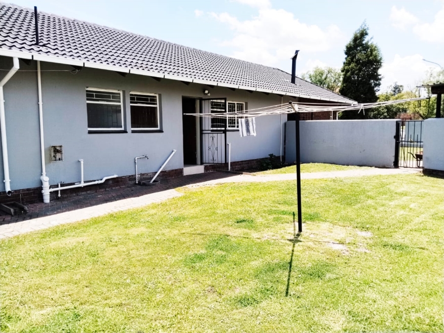 5 Bedroom Property for Sale in Sunset Park Mpumalanga