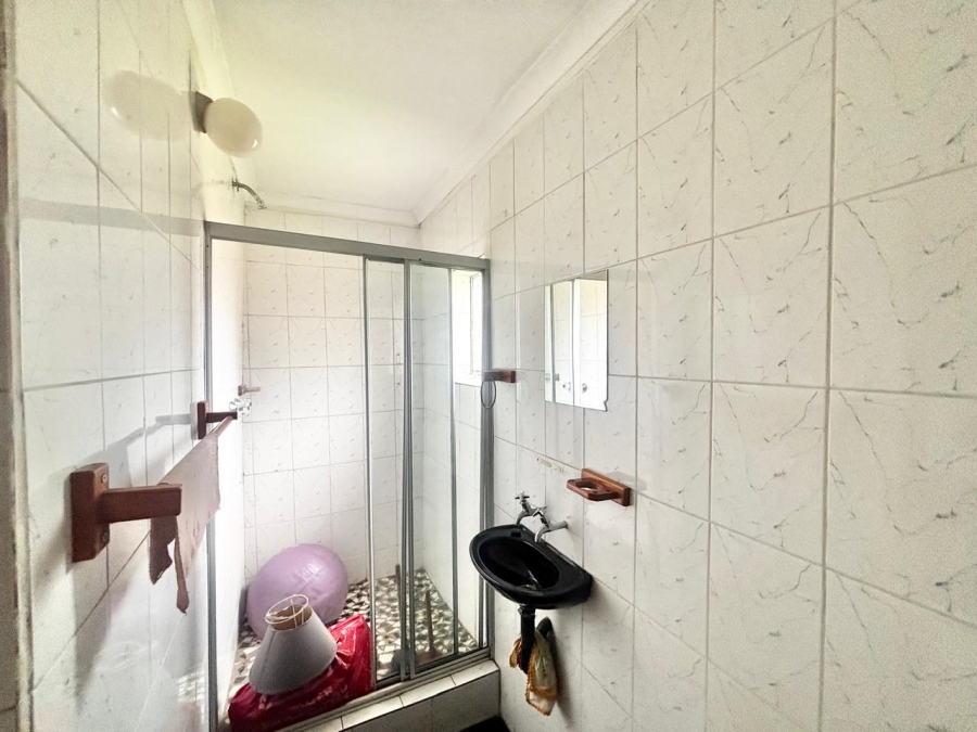 5 Bedroom Property for Sale in Cosmosrand Mpumalanga