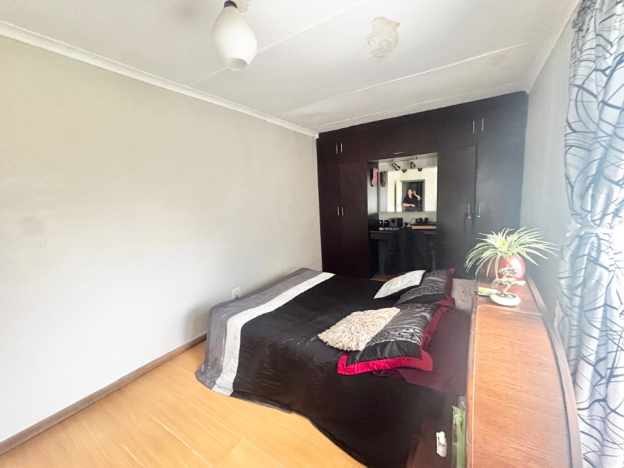 5 Bedroom Property for Sale in Cosmosrand Mpumalanga