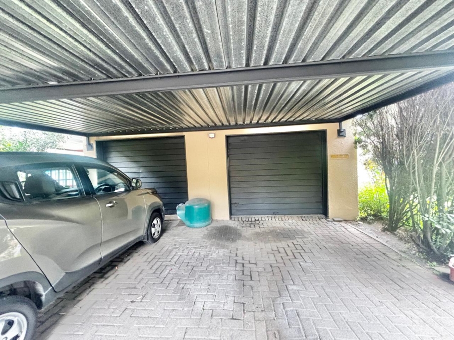 5 Bedroom Property for Sale in Cosmosrand Mpumalanga