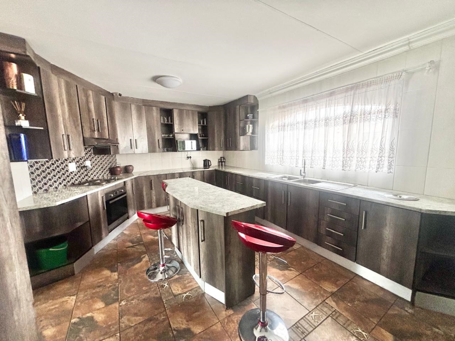 4 Bedroom Property for Sale in Noordrand Mpumalanga